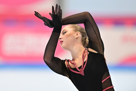 Jess skates her way into the world top 20  